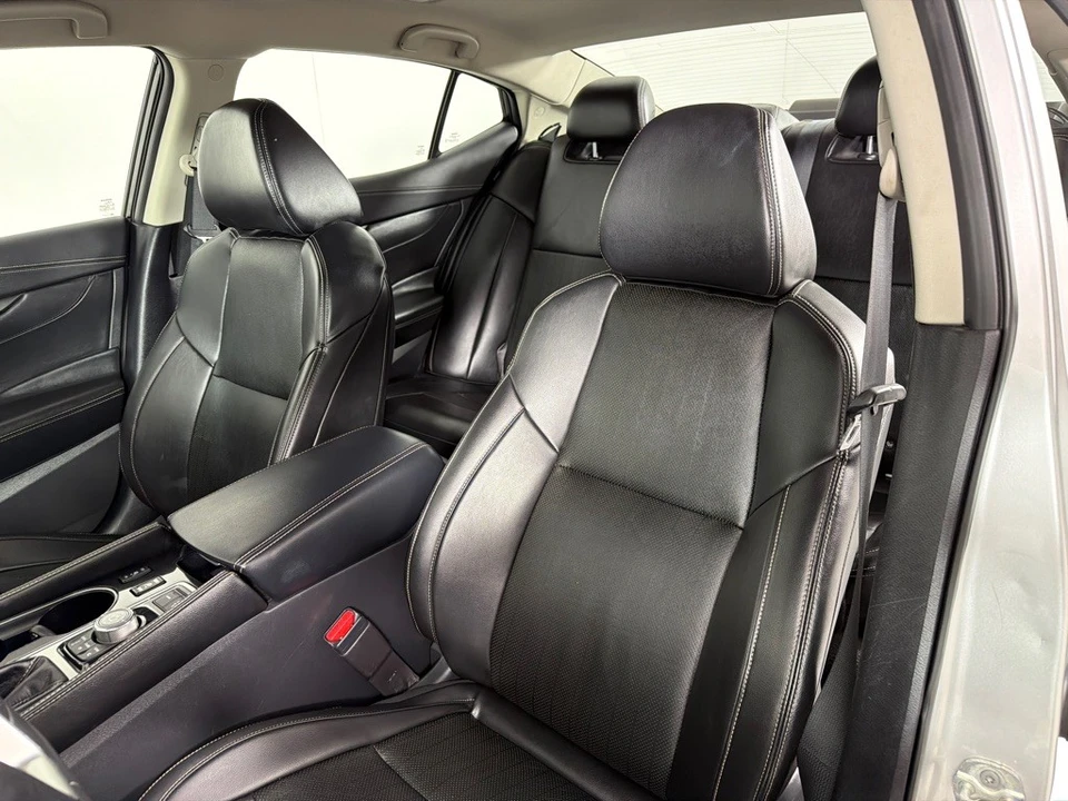 2022 Nissan Maxima 8th Gen - Image 11 of 21