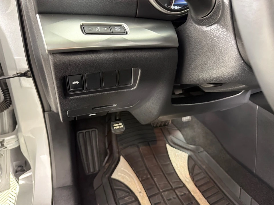 2022 Nissan Maxima 8th Gen - Image 12 of 21