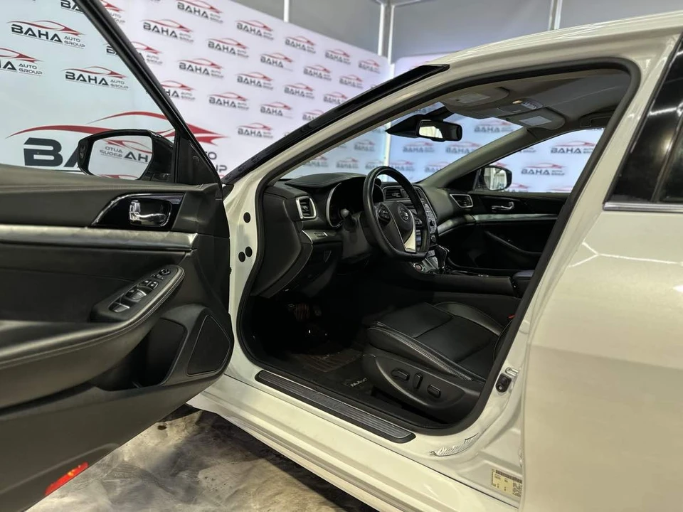 2022 Nissan Maxima 8th Gen - Image 13 of 21