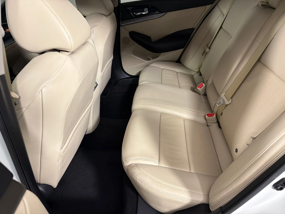 2022 Nissan Maxima 8th Gen - Image 19 of 21