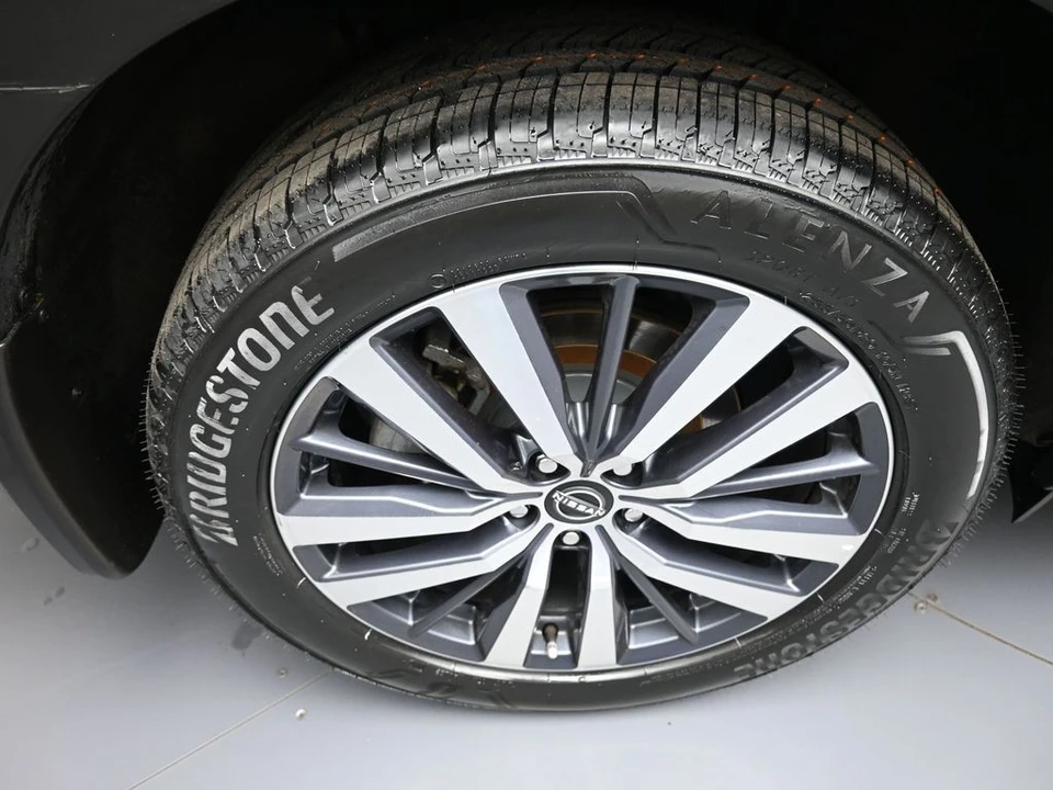 2022 Nissan Pathfinder 5th Gen - Image 12 of 21