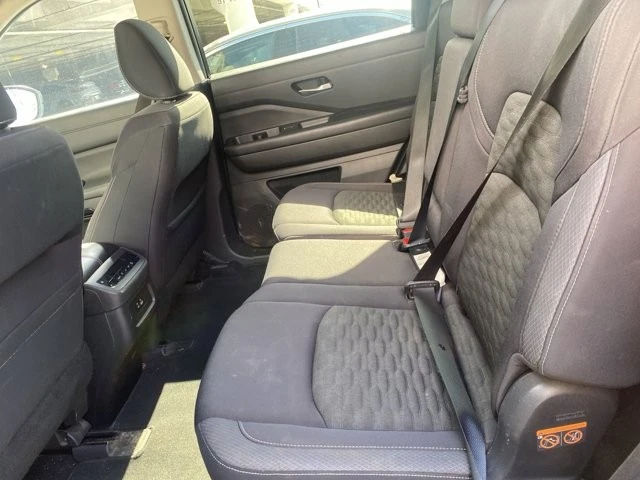 2022 Nissan Pathfinder 5th Gen - Image 10 of 16
