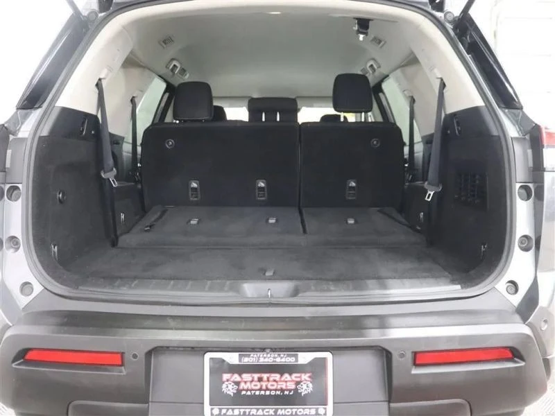 2022 Nissan Pathfinder 5th Gen - Image 3 of 12