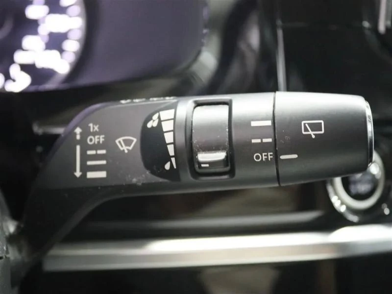 2022 Nissan Pathfinder 5th Gen - Image 11 of 12