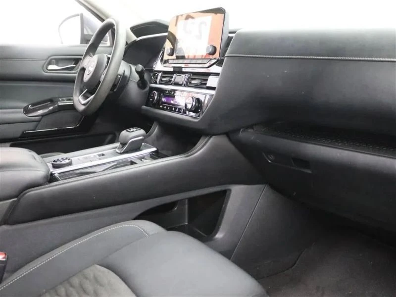 2022 Nissan Pathfinder 5th Gen - Image 9 of 12