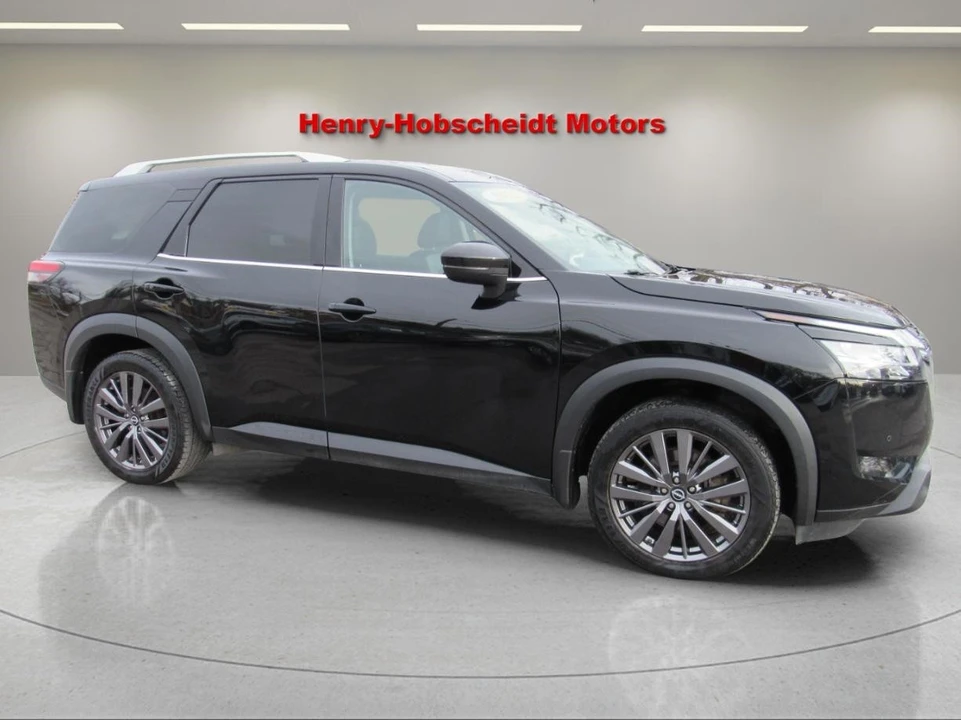 2022 Nissan Pathfinder 5th Gen - Image 9 of 12