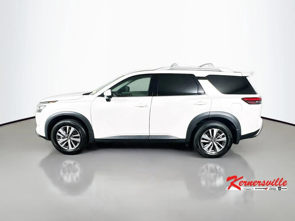 2022 Nissan Pathfinder 5th Gen - Image 4 of 12