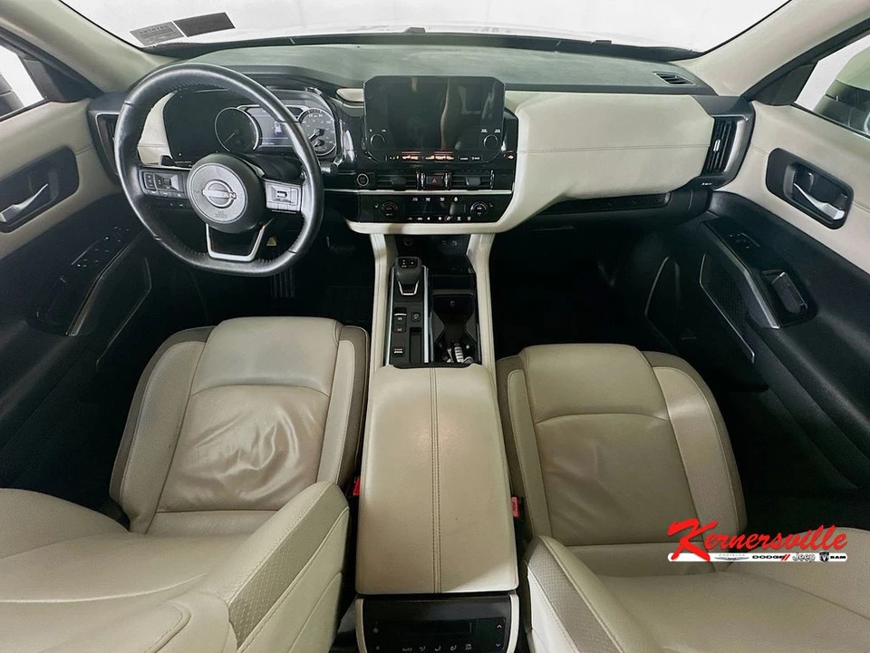 2022 Nissan Pathfinder 5th Gen - Image 10 of 12
