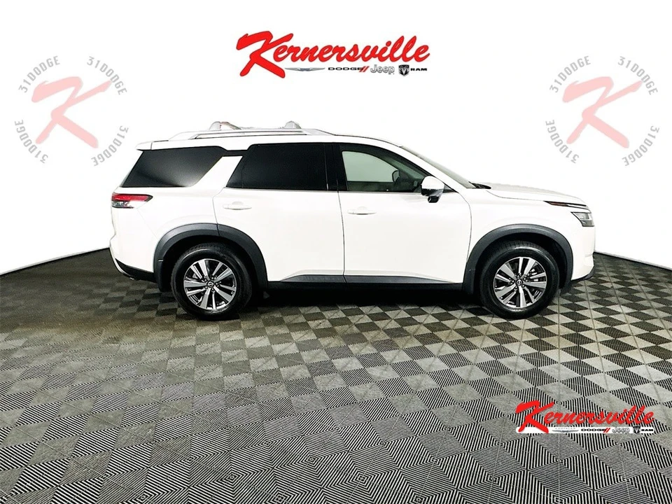 2022 Nissan Pathfinder 5th Gen - Image 8 of 21