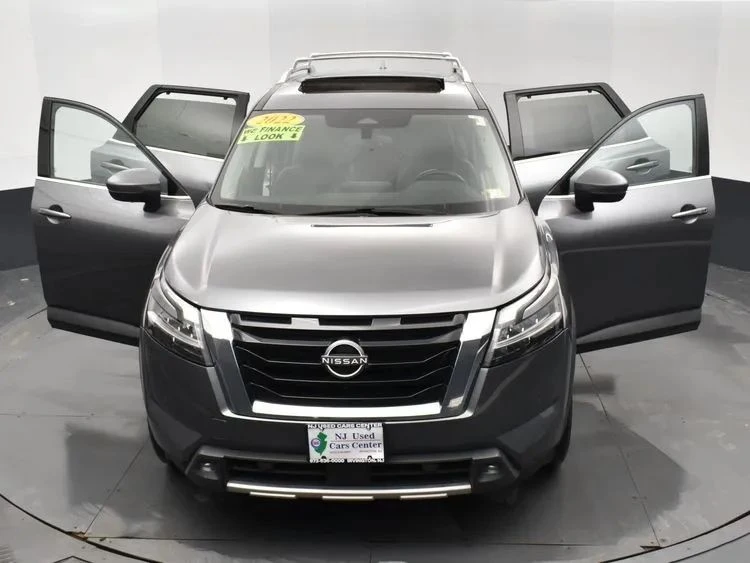 2022 Nissan Pathfinder 5th Gen - Image 10 of 12
