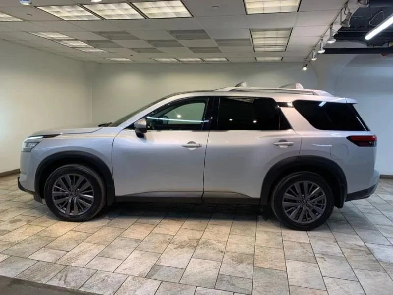 2022 Nissan Pathfinder 5th Gen - Image 5 of 12