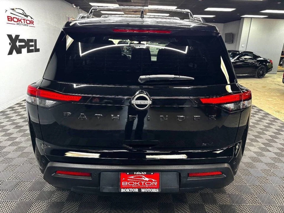 2022 Nissan Pathfinder 5th Gen - Image 13 of 31