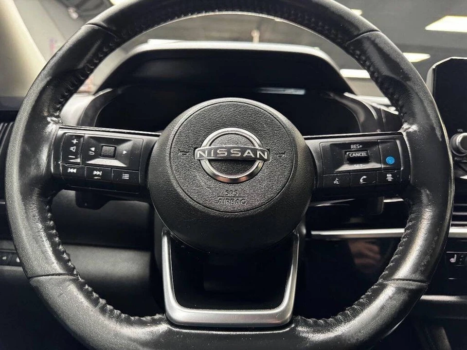 2022 Nissan Pathfinder 5th Gen - Image 22 of 31