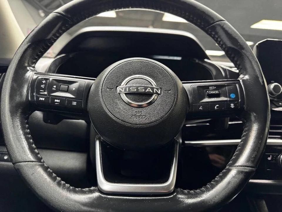 2022 Nissan Pathfinder 5th Gen - Image 23 of 31