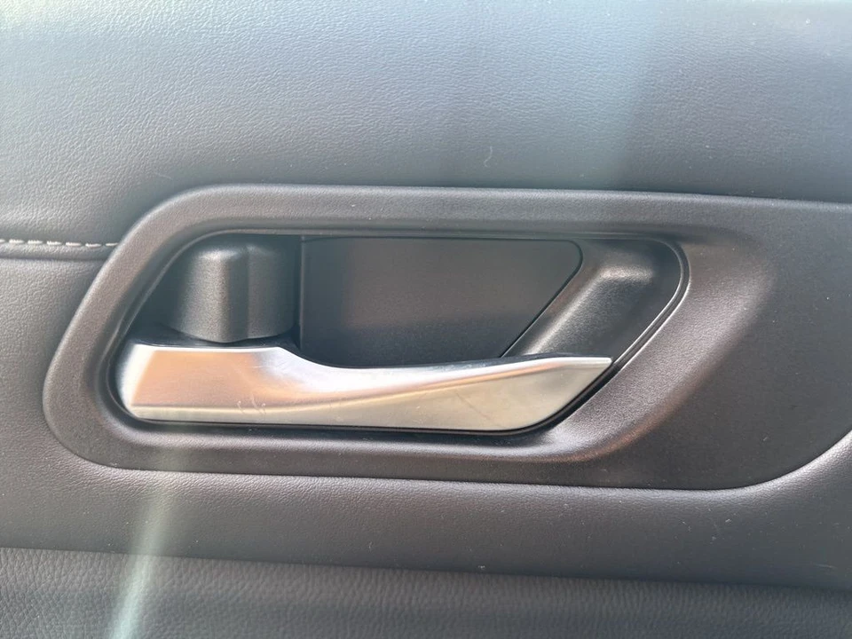2022 Nissan Pathfinder 5th Gen - Image 11 of 21