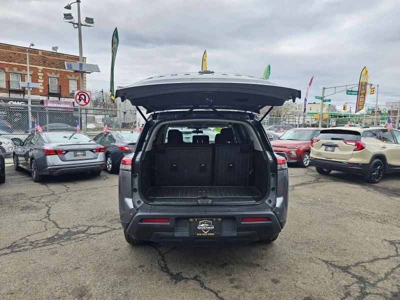 2022 Nissan Pathfinder 5th Gen - Image 8 of 12