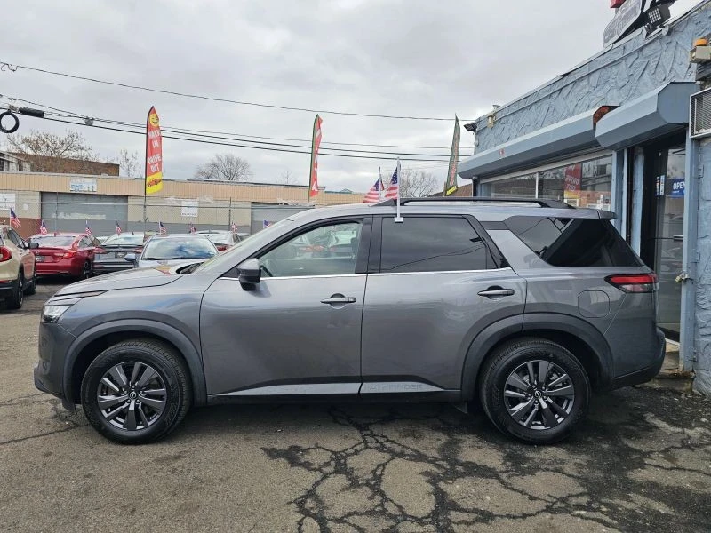 2022 Nissan Pathfinder 5th Gen - Image 5 of 12
