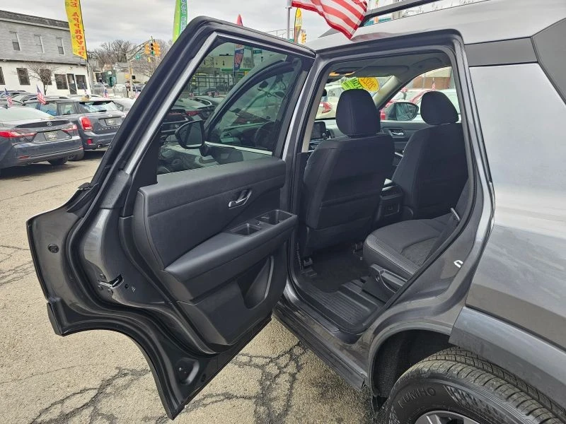 2022 Nissan Pathfinder 5th Gen - Image 10 of 12