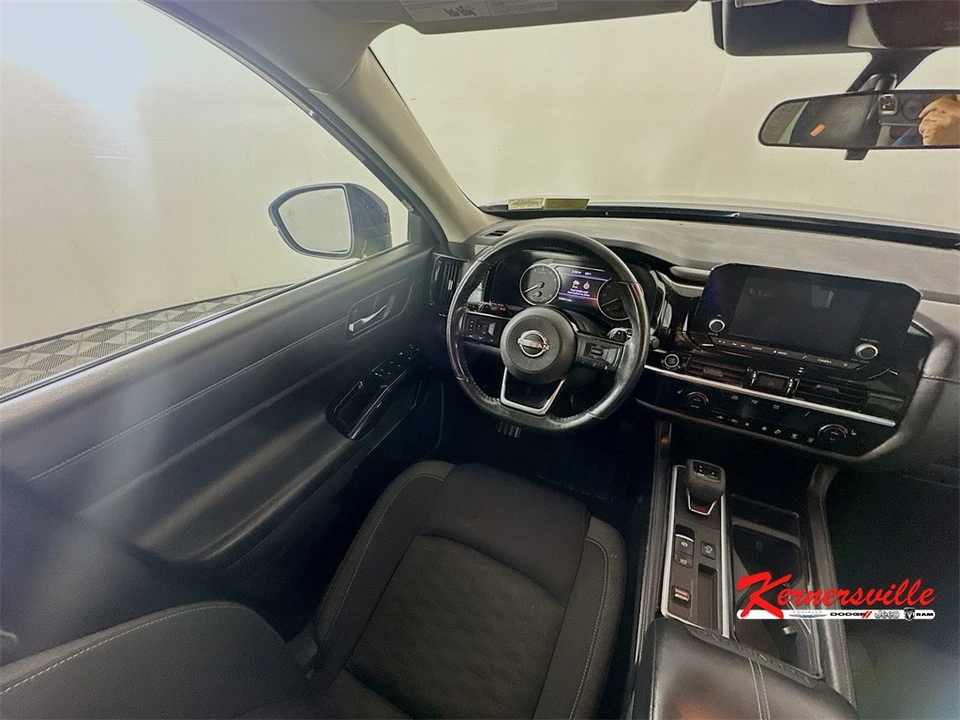 2022 Nissan Pathfinder 5th Gen - Image 9 of 21