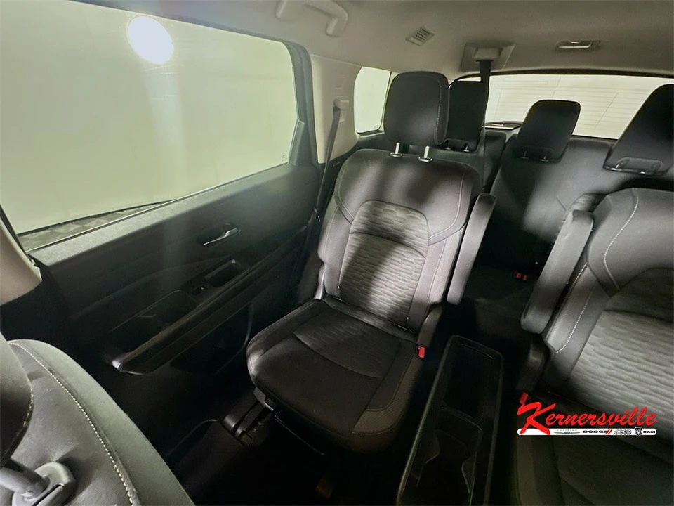 2022 Nissan Pathfinder 5th Gen - Image 12 of 21