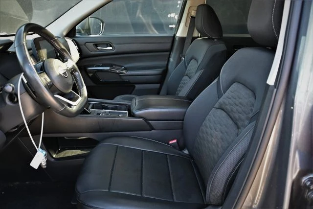 2022 Nissan Pathfinder 5th Gen - Image 12 of 21