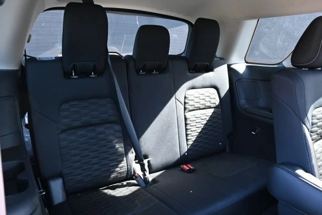 2022 Nissan Pathfinder 5th Gen - Image 20 of 21