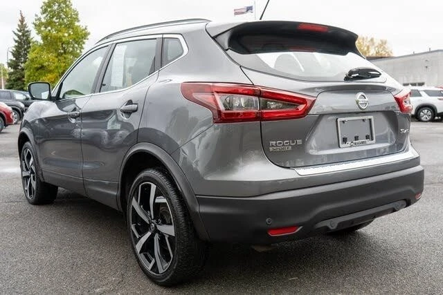 2022 Nissan Rogue - Image 8 of 20