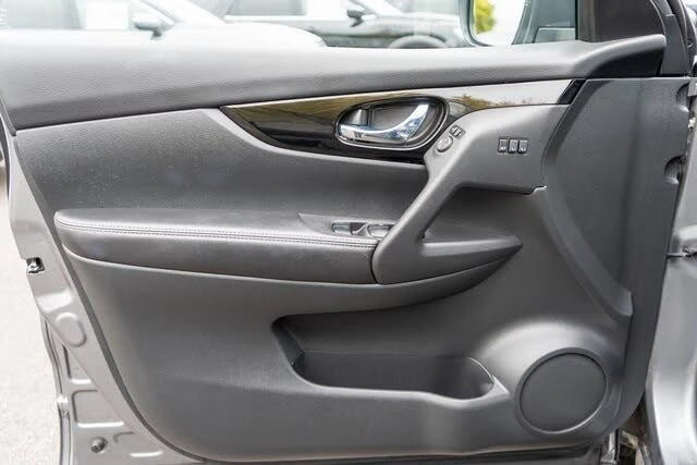 2022 Nissan Rogue - Image 18 of 20