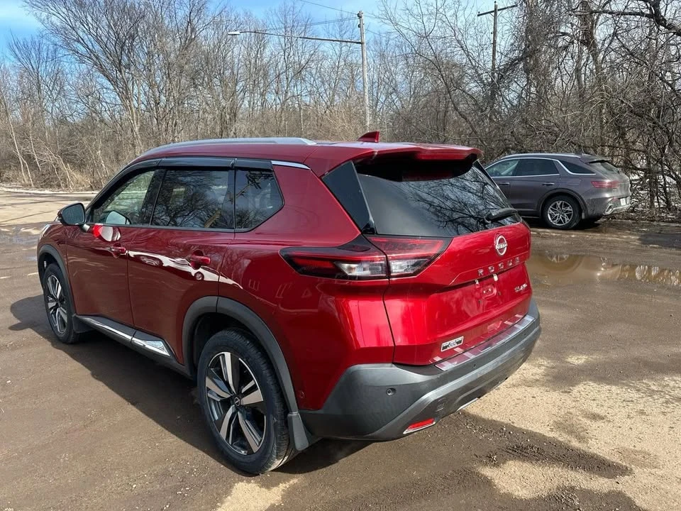 2022 Nissan Rogue - Image 4 of 11