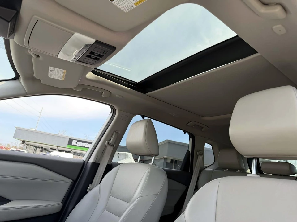 2022 Nissan Rogue - Image 12 of 31
