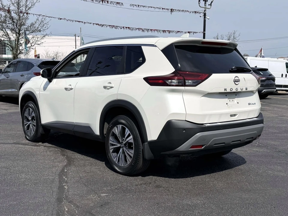 2022 Nissan Rogue - Image 5 of 31