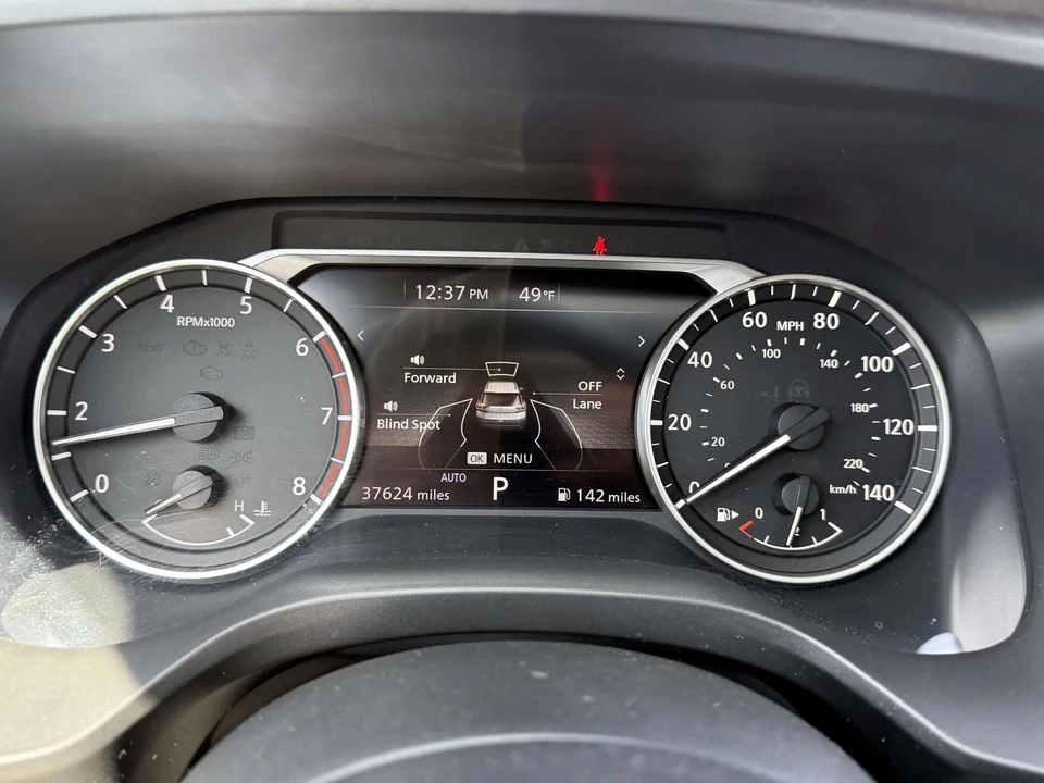 2022 Nissan Rogue - Image 29 of 31
