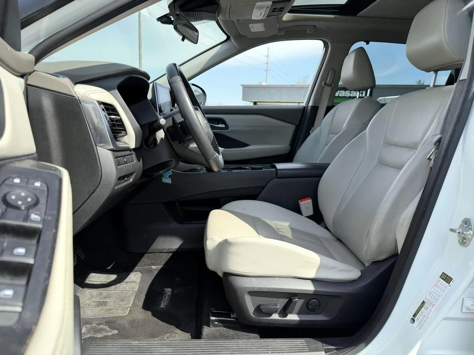 2022 Nissan Rogue - Image 10 of 31
