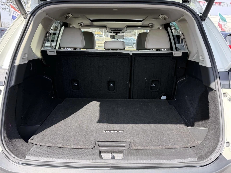 2022 Nissan Rogue - Image 7 of 31
