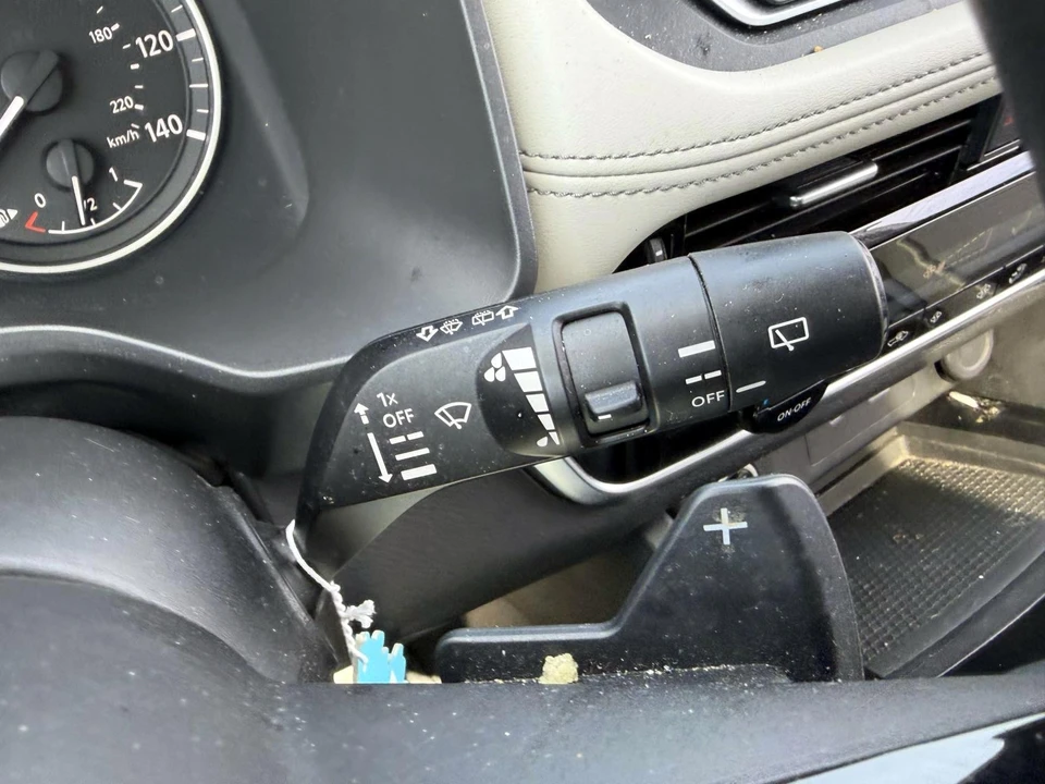 2022 Nissan Rogue - Image 31 of 31