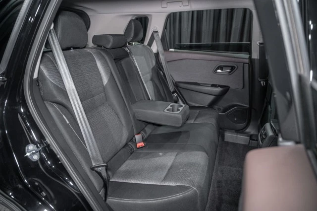 2022 Nissan Rogue - Image 12 of 21
