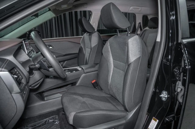 2022 Nissan Rogue - Image 10 of 12