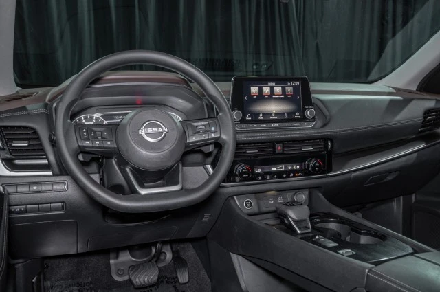 2022 Nissan Rogue - Image 17 of 21