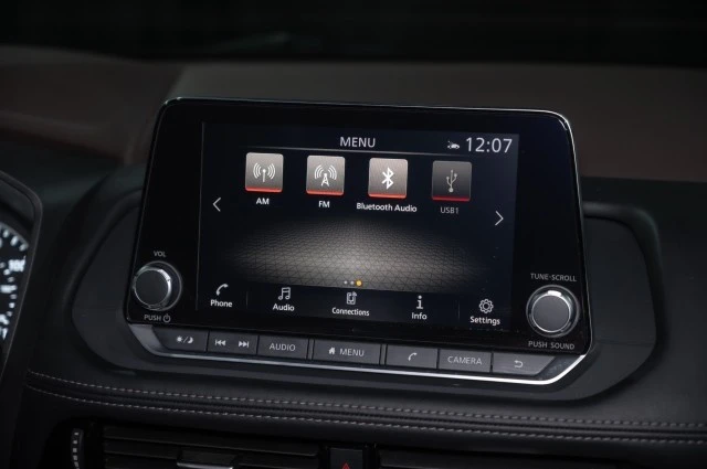 2022 Nissan Rogue - Image 15 of 21