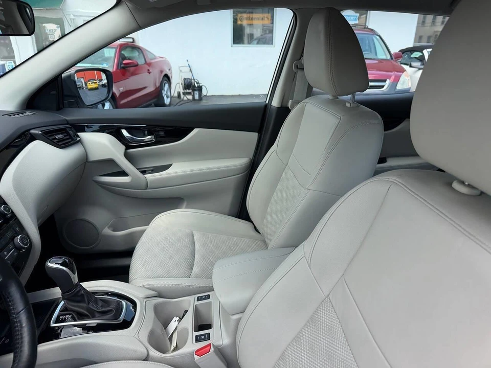 2022 Nissan Rogue - Image 5 of 28
