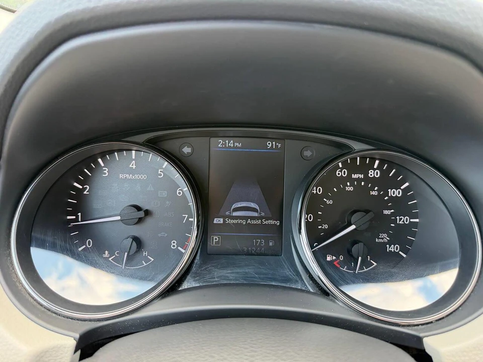 2022 Nissan Rogue - Image 8 of 28