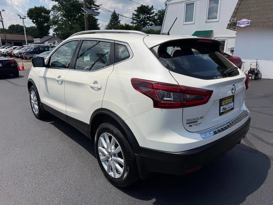 2022 Nissan Rogue - Image 28 of 28