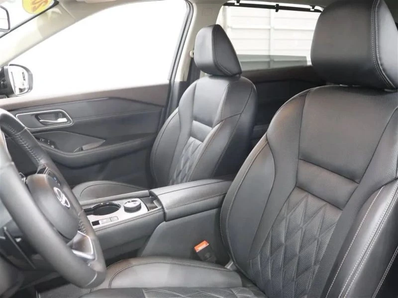 2022 Nissan Rogue - Image 10 of 12
