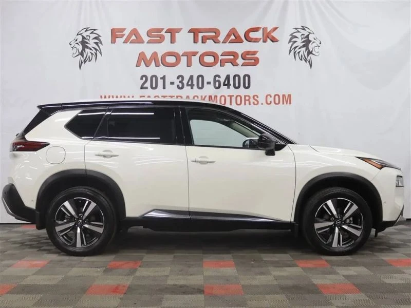 2022 Nissan Rogue - Image 4 of 12