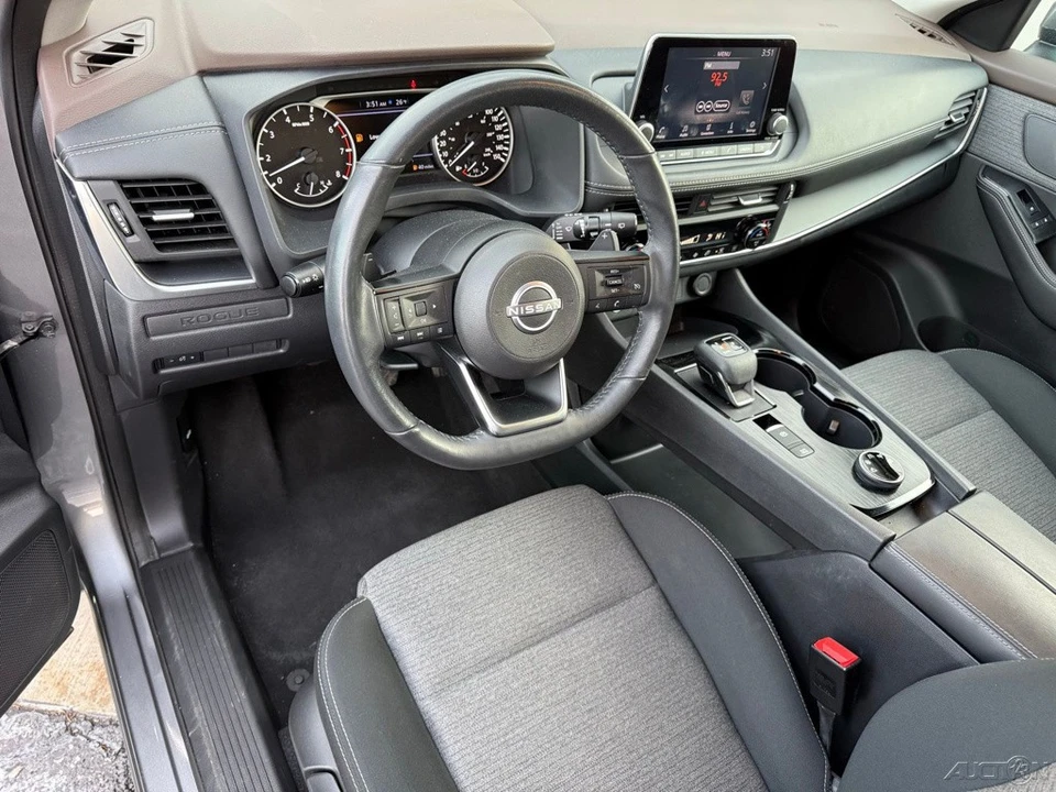 2022 Nissan Rogue - Image 11 of 12