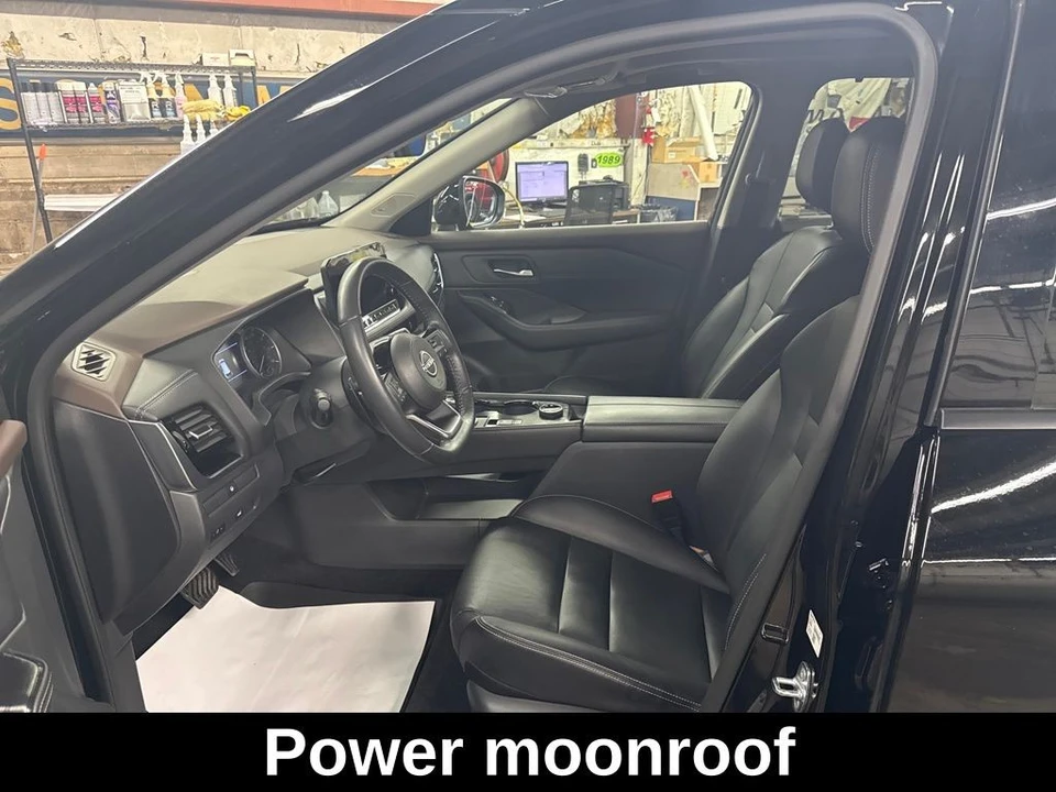 2022 Nissan Rogue - Image 10 of 12