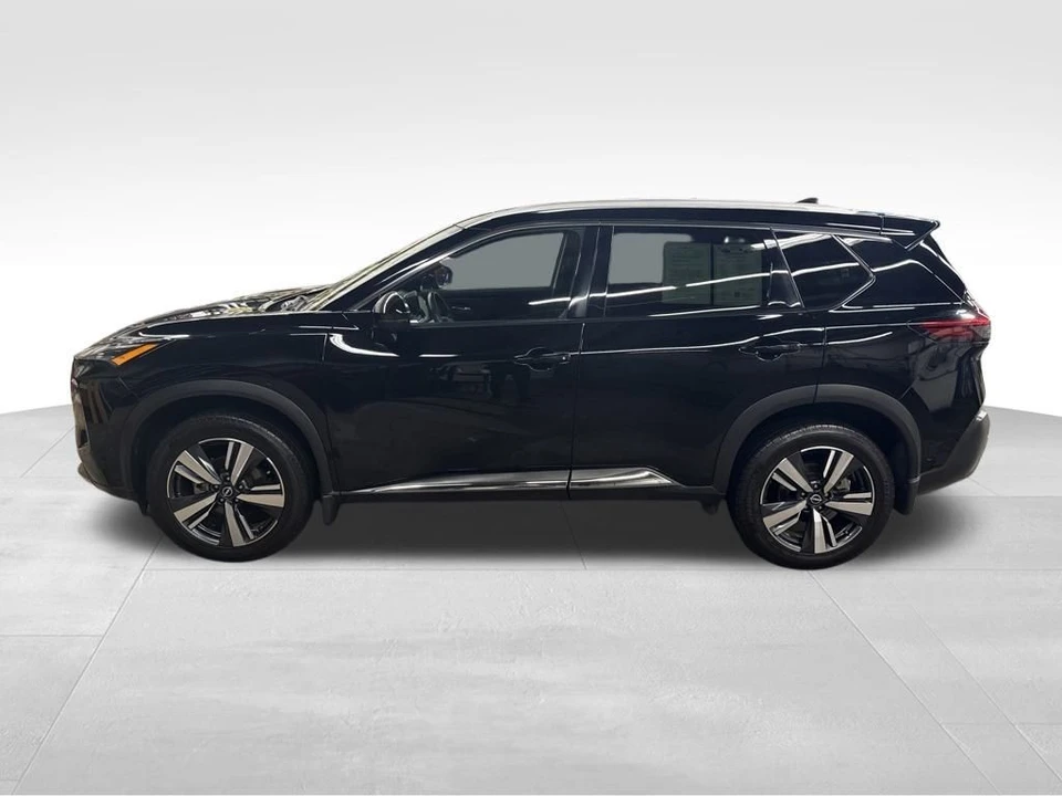 2022 Nissan Rogue - Image 2 of 12