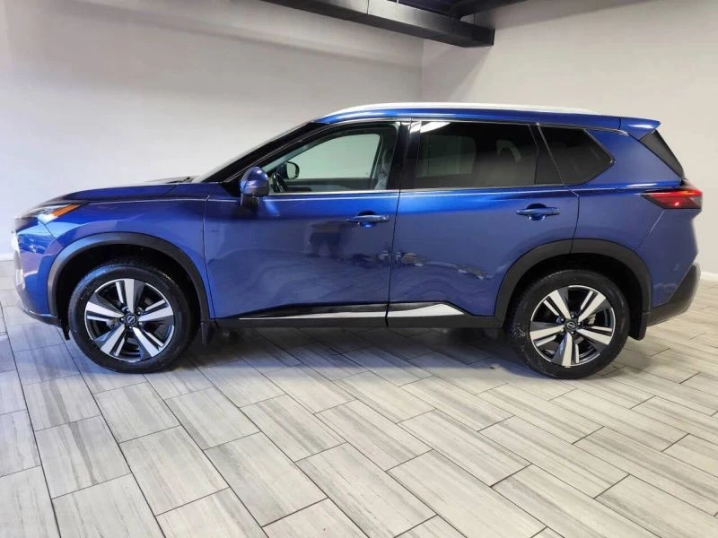 2022 Nissan Rogue - Image 2 of 12
