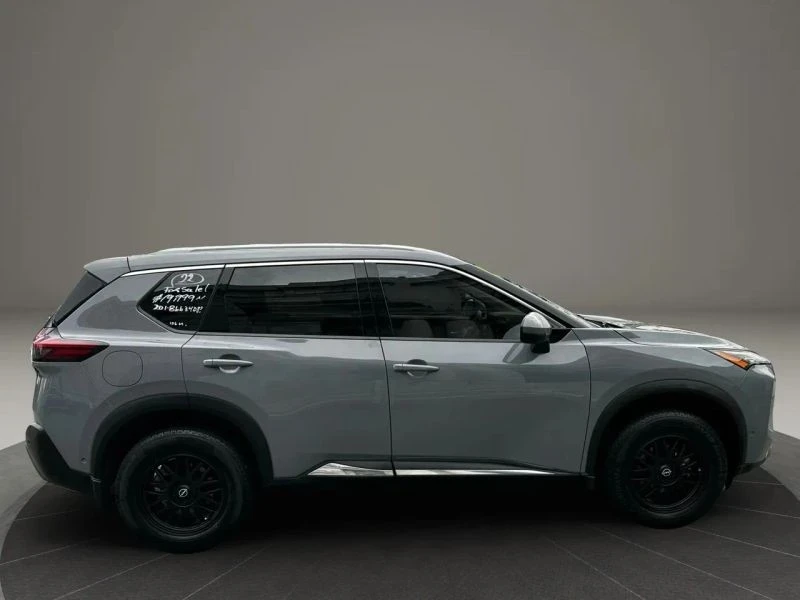 2022 Nissan Rogue - Image 4 of 12