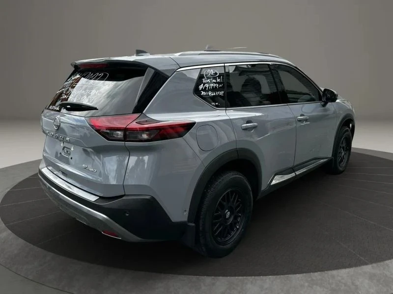 2022 Nissan Rogue - Image 5 of 12